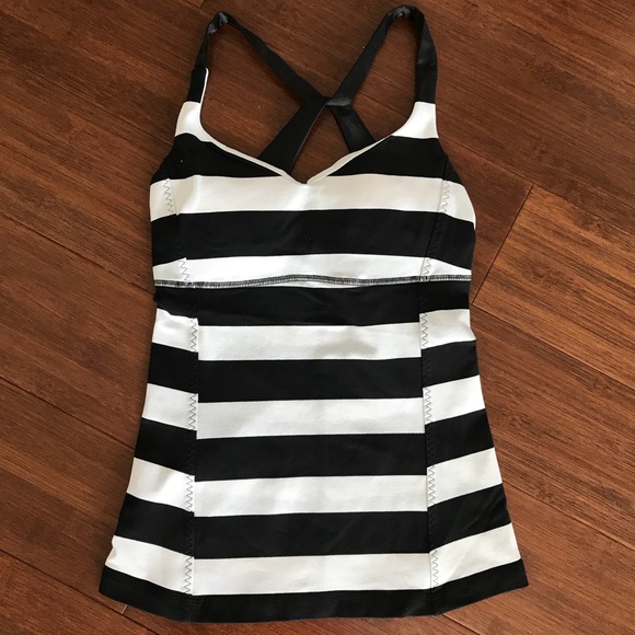 Lululemon Practice Daily Top Size 2 - Picture 1 of 6